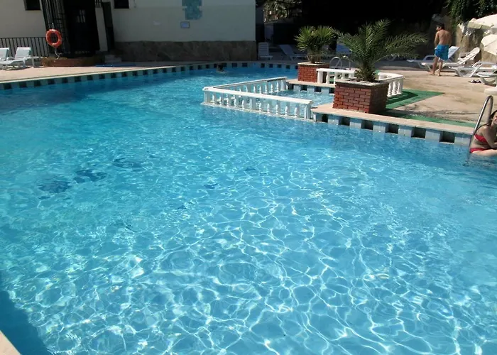 Ξενοδοχείο West Ada Hotel&spa 3*