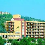 West Ada Hotel&spa Hotel